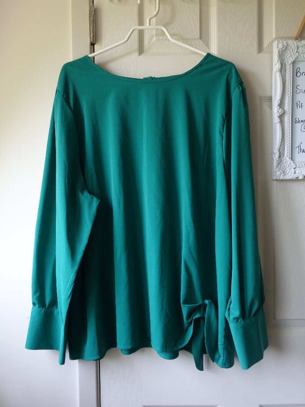 Women’s Green Long-Sleeve Bow-Accent Top